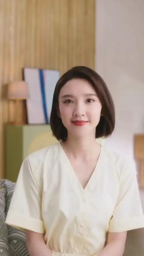 唐艺昕拥有利落短发我有护发小秘诀