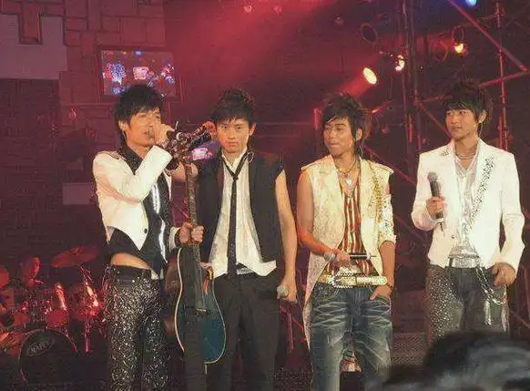 回顾《快乐男声》4位冠军现状:大多数无人问津,有人淡出演艺圈