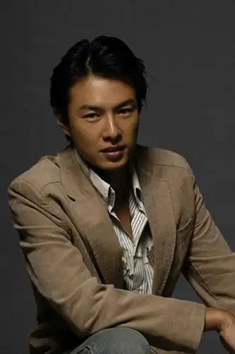 《红罂粟2》全国热播 朱铁演绎深情男人(图)