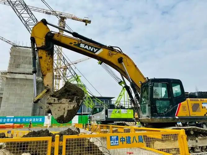 上海嘉闵线3标嘉戬公路站主体基坑顺利开挖