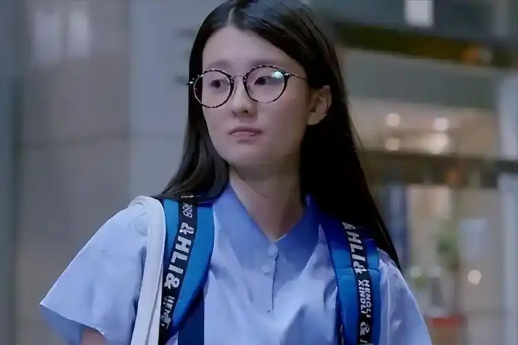 乔欣—剧中乖乖女,现实"隐形富豪"