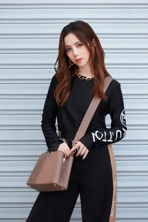 邓紫棋性感邓紫棋最新性感美照写真分享