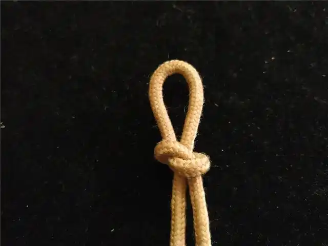 可以活动的,单扣活套绳结的打法