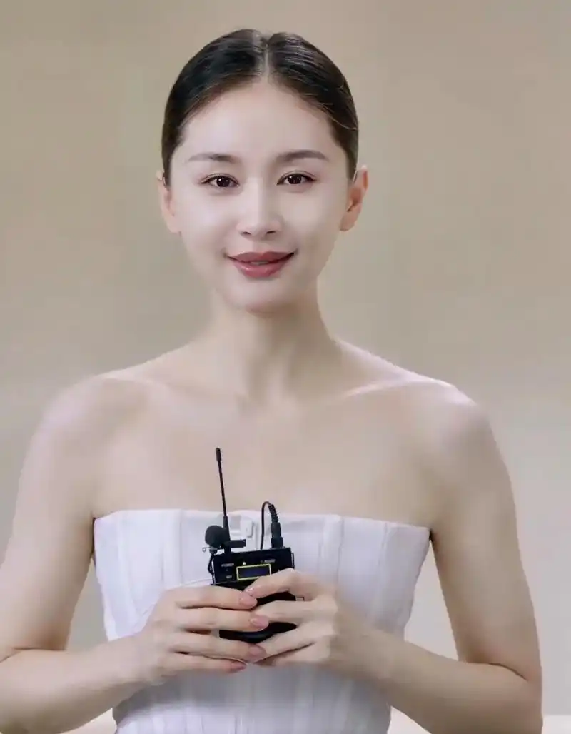 王子文这脸的状态是胖了?还是填充了?看着好奇怪啊[吃瓜]