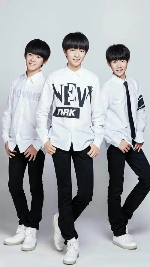 谁有这张图的高清图?要很清楚的(tfboys图片)