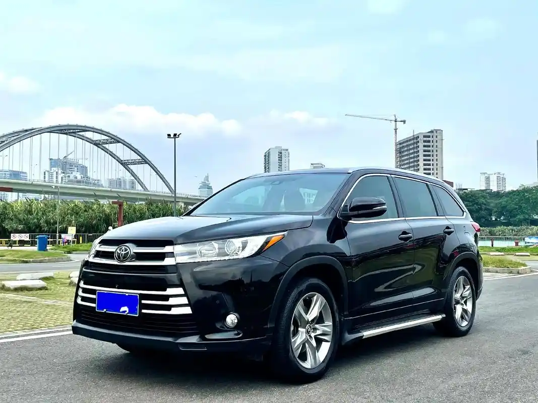 【车辆名称】2018款 汉兰达 2.0t 四驱豪华版 7座  - 抖音