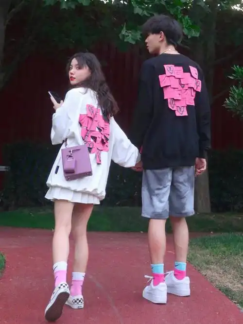 153cm77183cm身高差情侣毕业情侣穿搭