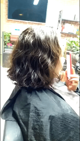 别再傻傻地烫满头卷,不仅老气而且土气,发根烫时尚减龄又洋气