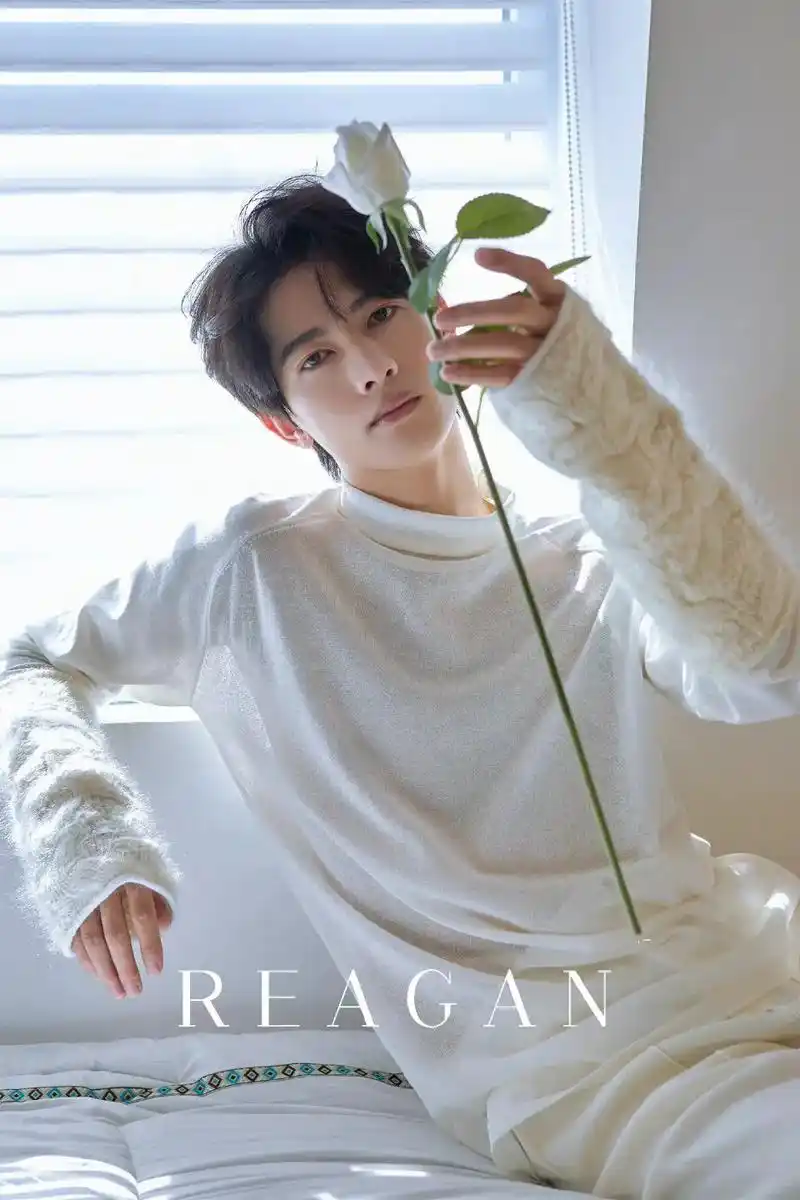 甘望星 #分享照片 #杂志拍摄 #写真#内娱 小甘这套美疯 - 抖音