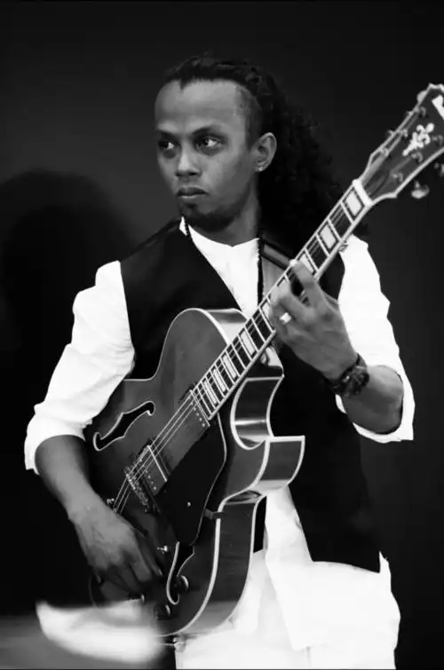 vinoteka38swinggirl首登摇摆爵士女士免票入场并赠1杯葡萄酒