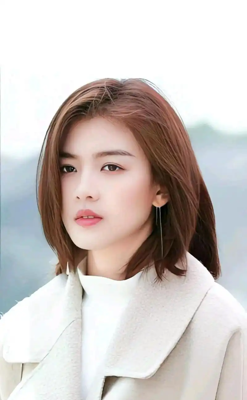 四川美女张雅玫气质出众,文艺范十足