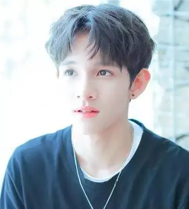 男生37分爱心刘海 爱心刘海的剪发教程_发型造型_宝妈时尚生活网