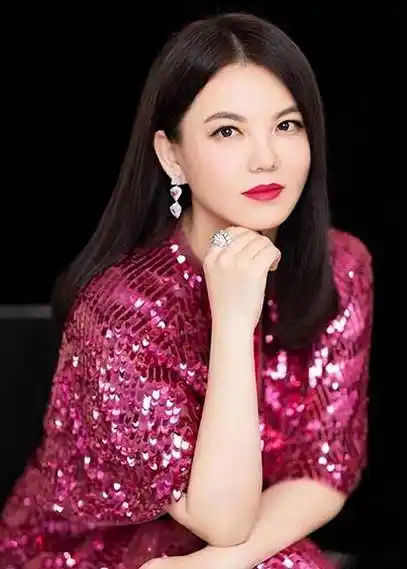 李湘王岳伦传复合后落地英国