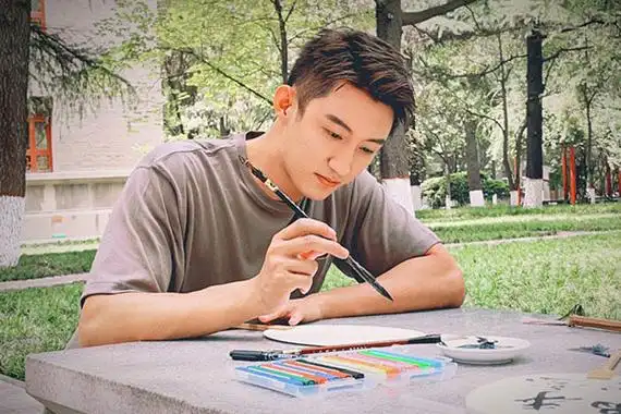 黄景瑜个人资料简介及图片