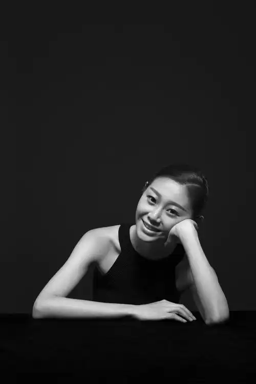 经典黑白肖像  笑>