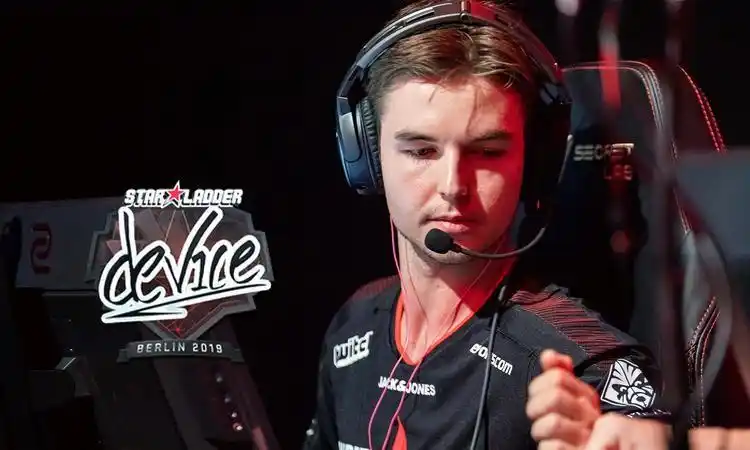 device至去年12月离开nip后,就一直处于离队状态,没有回到nip,而期间