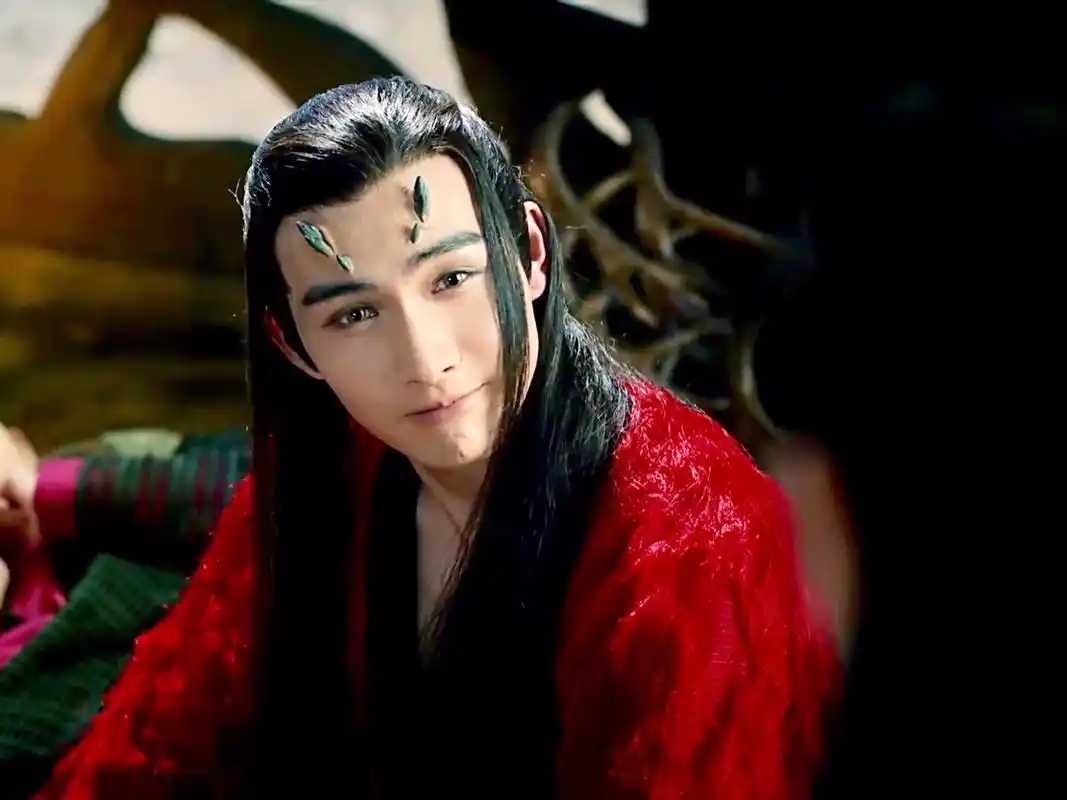 张彬彬三生三世 十里桃花惊艳的红衣离镜