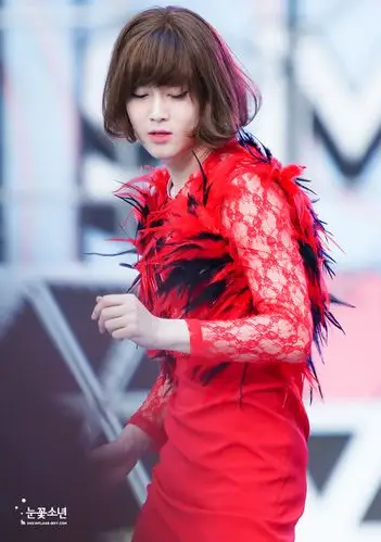 exo金俊勉 cr:logo太漂亮!