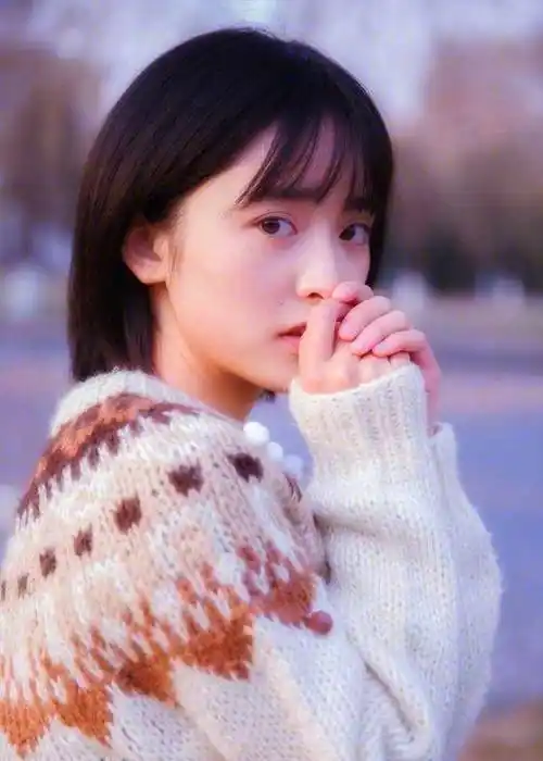 沈月微博晒红包被网友发现亮点,与胡一天或有假戏真做可能?