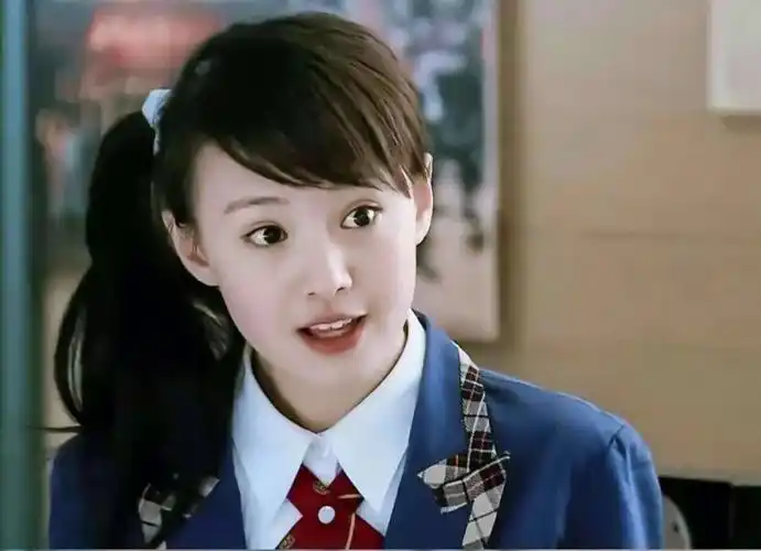 那一年,李诞22岁,郑爽20岁