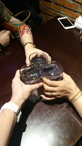 2018.8.20.难忘的闺蜜相聚 《蓝蛙》