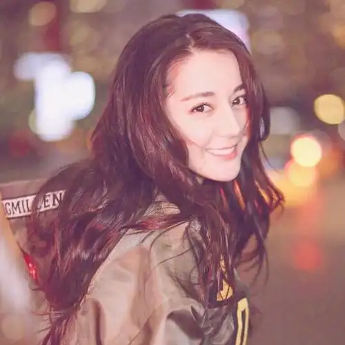 微信头像:迪丽热巴