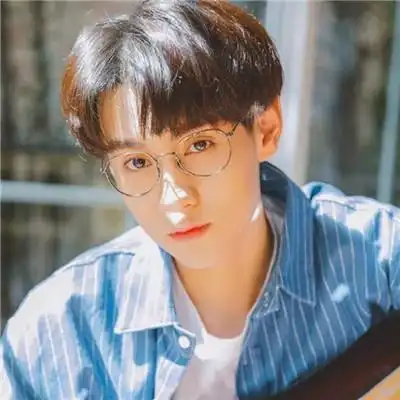 酷酷男孩子必备的一组帅气头像 真人高冷ins风酷酷男生头像_男生头像