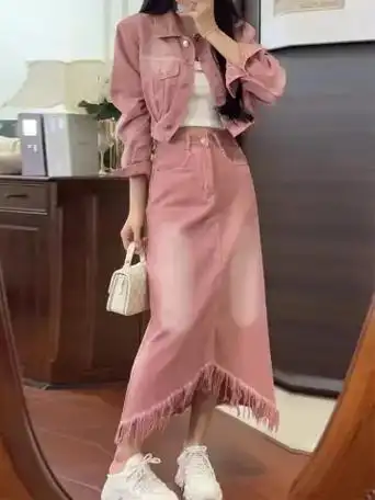 韩系减龄粉色牛仔裙套装女气质短款夹克外套高腰流苏半身裙两件