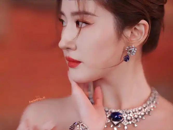 刘亦菲宝格丽全球品牌代言人