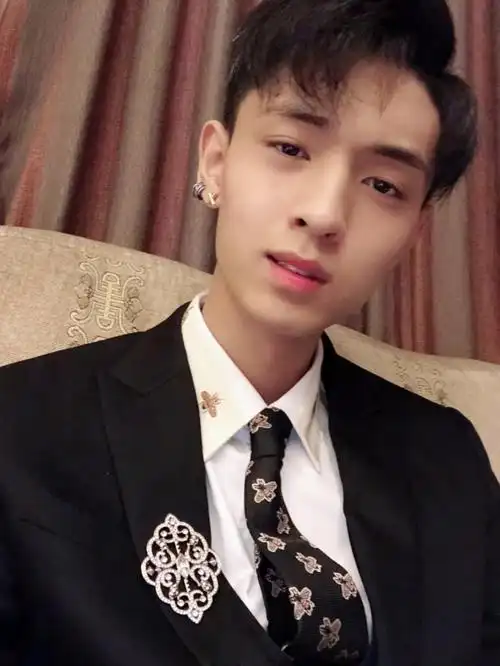 孟鹤堂全职我们d485