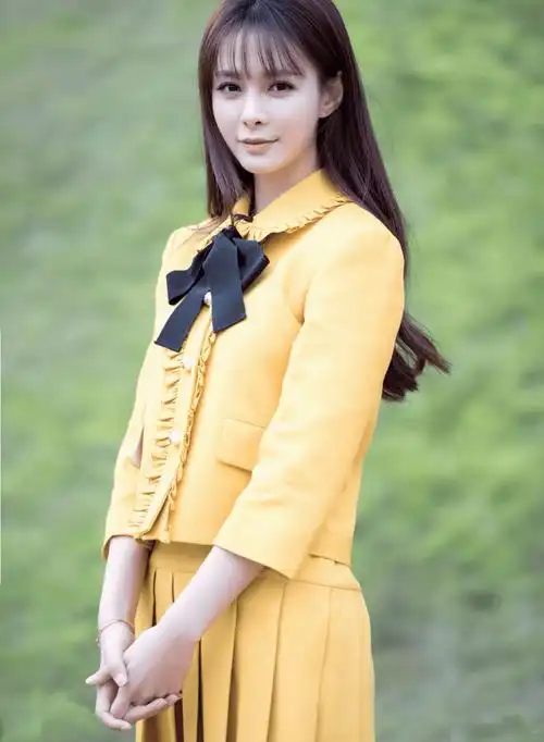 沈梦辰写真大赏,杜海涛真是有福,沈美女身材火辣34岁依然美丽如少女!