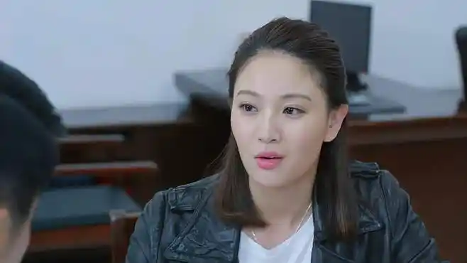 辣妹保镖:孙轶男被安置在特警队,赵局为打入打人内部,当卧底-影视综