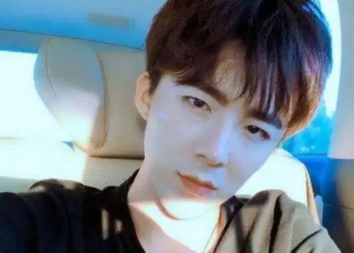 论发型的重要性!人气网红刘宇宁的旧照,刚看到差点认不出!