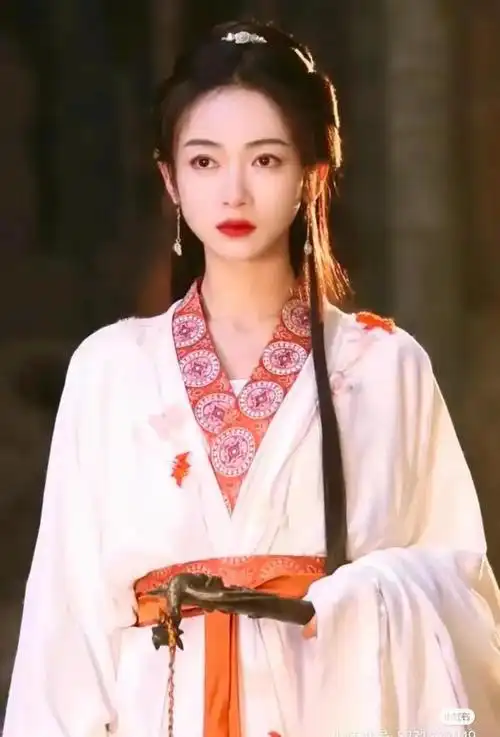 吴谨言终于遇到了有史以来最好的妆造|家常|娱乐圈|古装剧_网易订阅