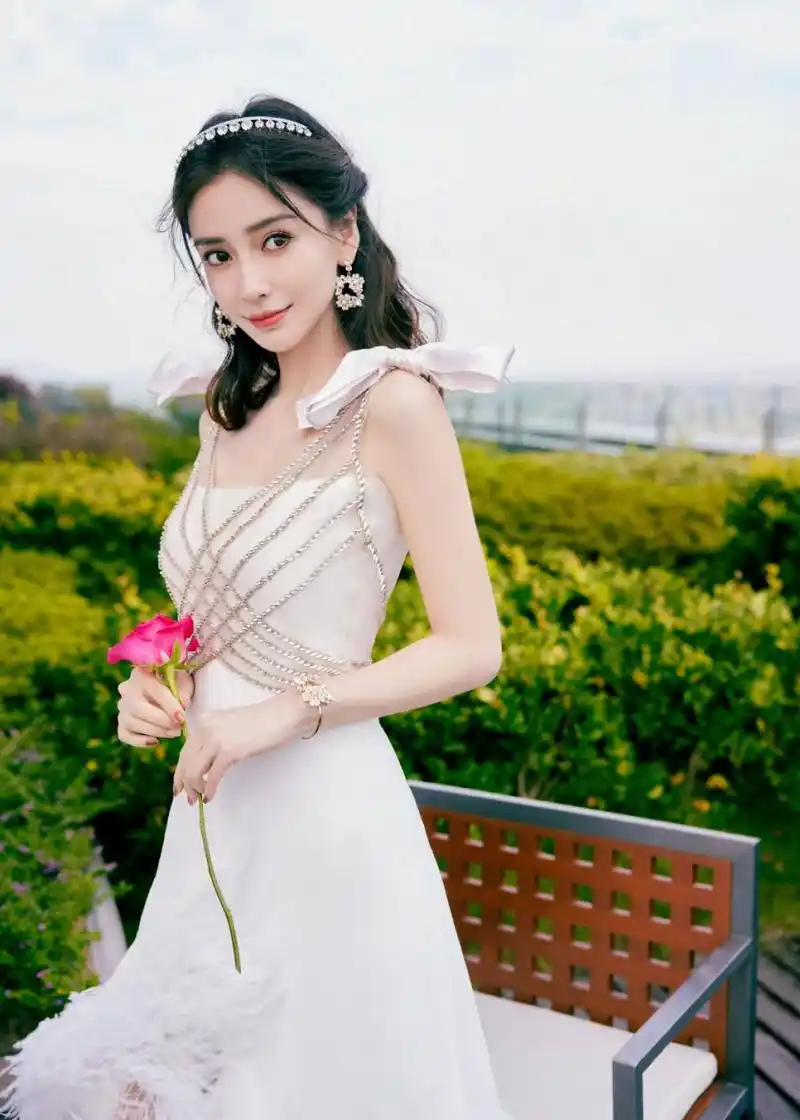 angelababy杨颖高清壁纸头像(三)[鲜花]