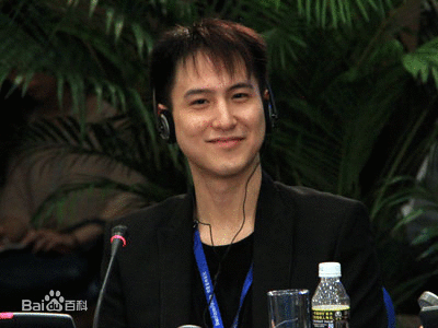 汤珈铖参加博鳌论坛