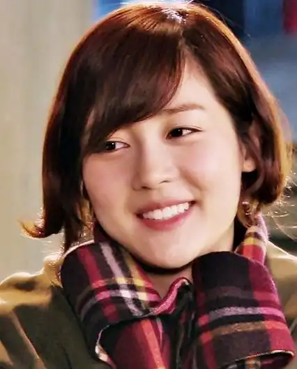 p>成宥利(sung yu ri),1981年3月3日出生于德国巴登,韩国女演员,歌手