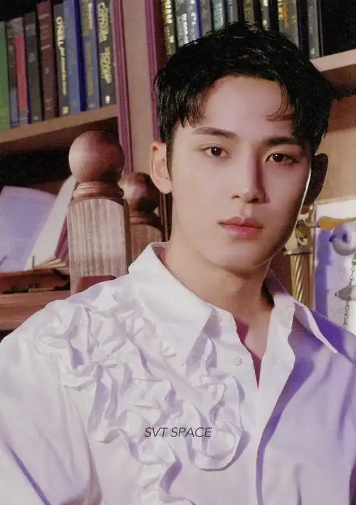 mingyu金珉奎超话kmg#金珉奎地球球草#  【240410】seventeen museum