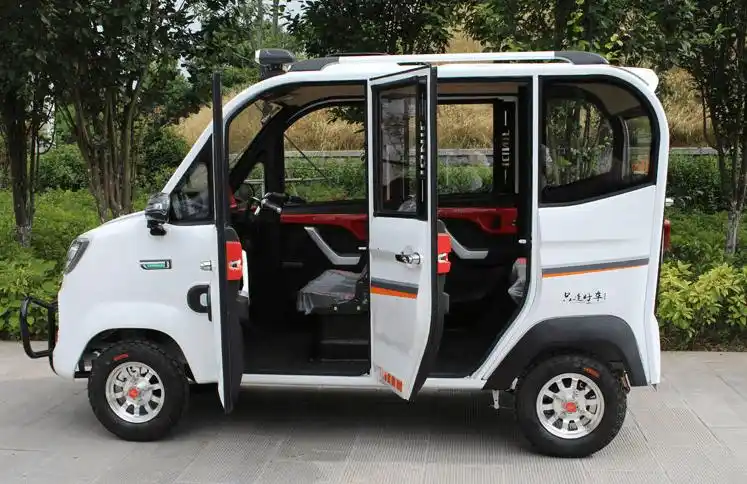 2款低价四轮电动车7000元左右适合60岁以上老年人代步接娃