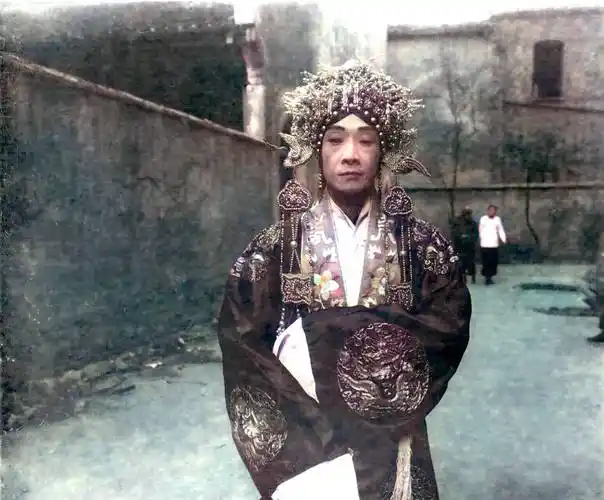 90年前罕见彩色老照片,惊艳了历史,载入了史册,你见过几张?