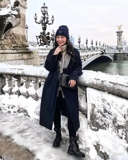 158cm可以穿风衣吗?这事问她一人就行