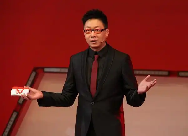 前央视主持人林海走红后与大8岁妻子离婚跳槽2年事业坎坷