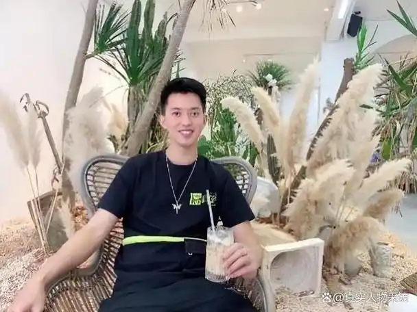 我90后广西人为爱辞掉来之不易的航空工作却没熬过7年之痒