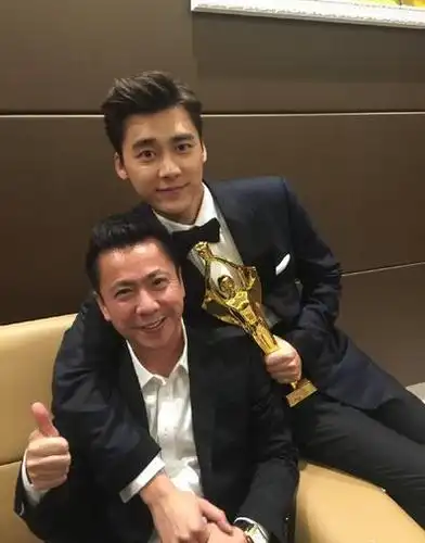 王中磊妻子若知道他玩湿身诱惑会怎样