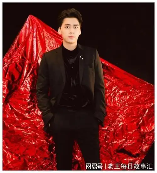 苦苦经营多年的"男神"人设崩塌,李易峰将何去何从