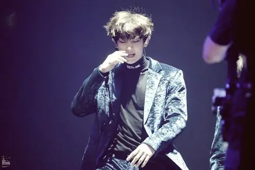 exo 朴灿烈 朴灿烈壁纸 朴灿烈锁屏 拿图点赞