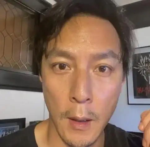 48岁吴彦祖颜值回春,粉丝心中永远的男神