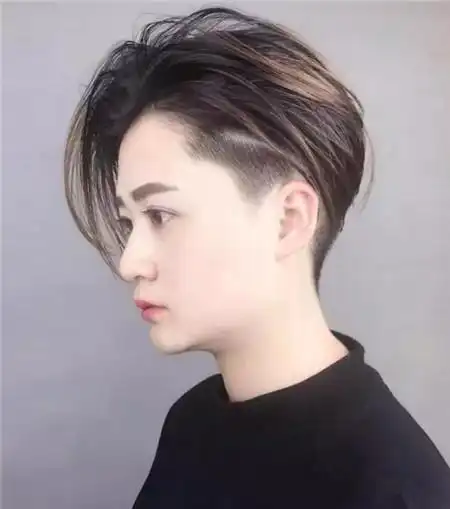 一边剃铲青超短发 打造潮流个性女生