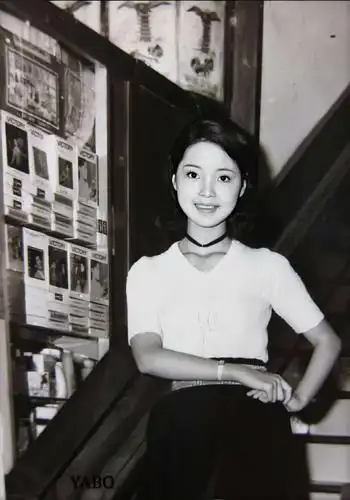 邓丽君各个时期的高清图片