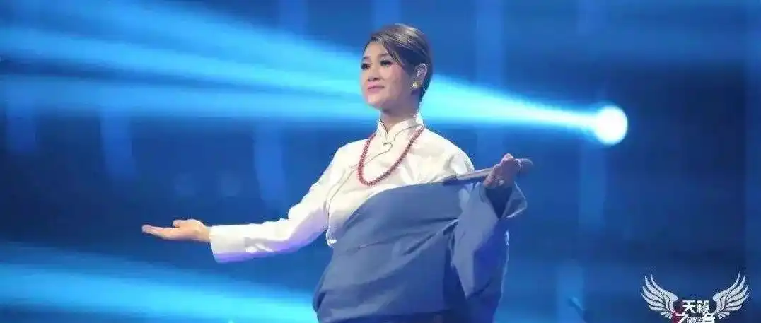 降央卓玛挺九月孕肚唱西海情歌聆听天籁之音